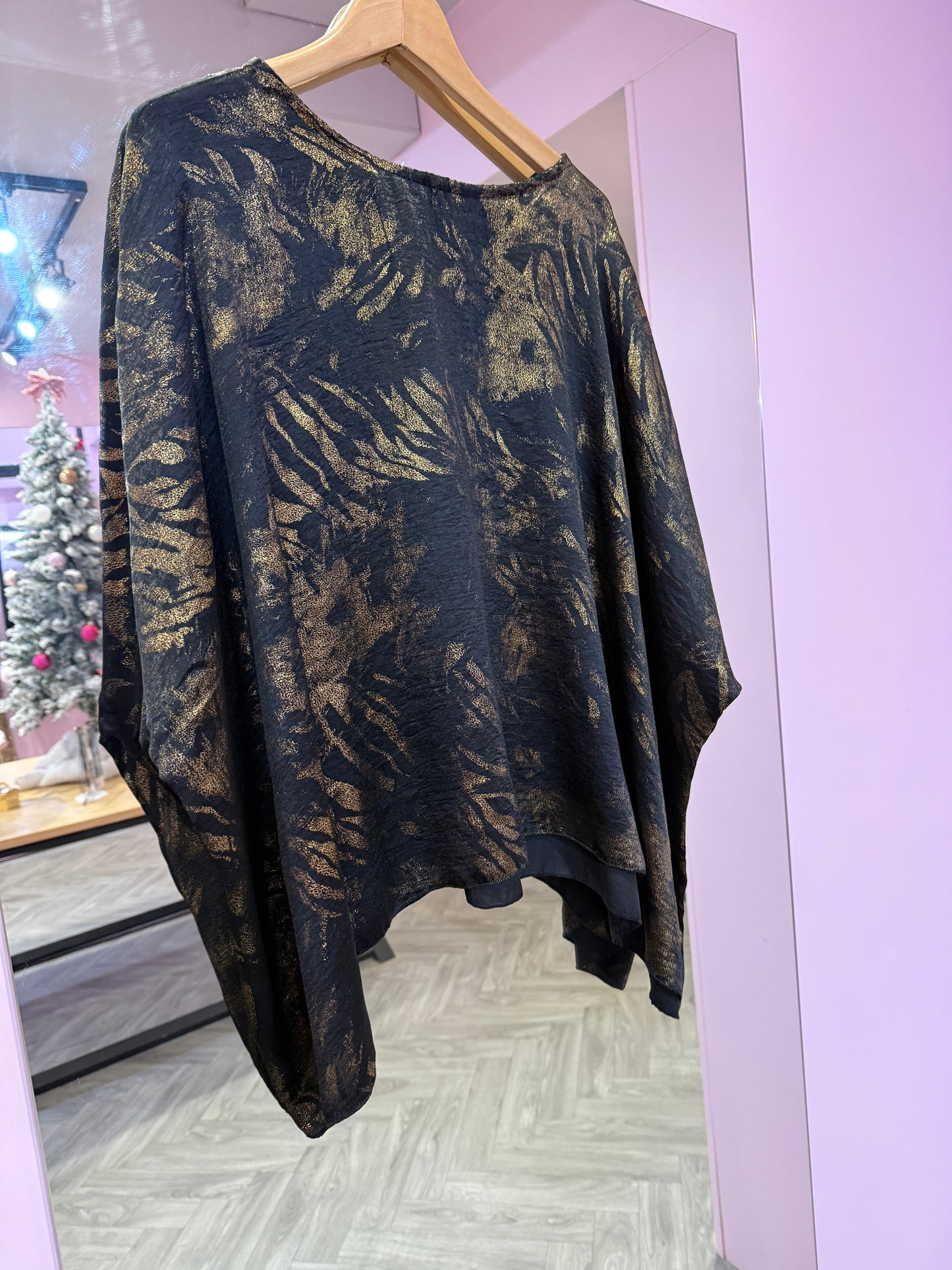 Opal Metallic Gold Top